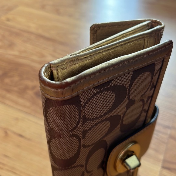 Wallet - Picture 14 of 16